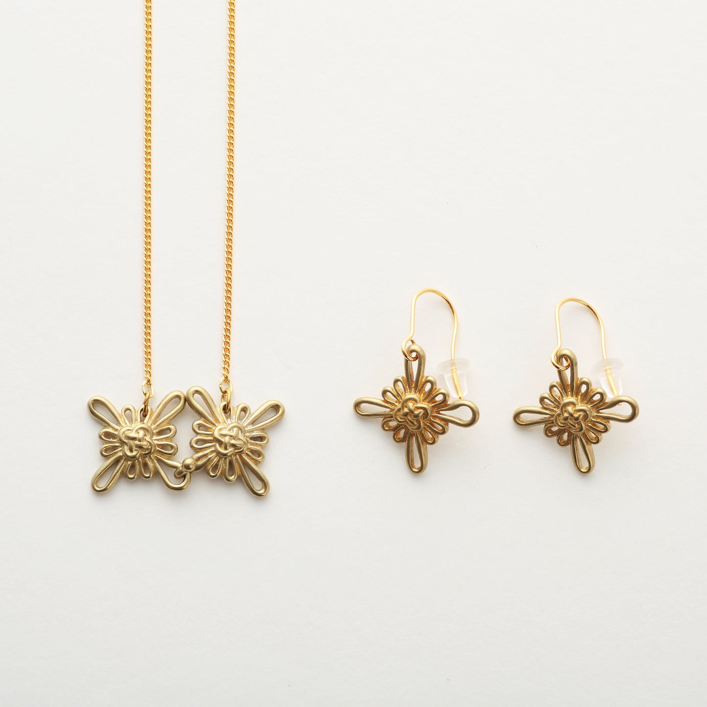 china button necklace