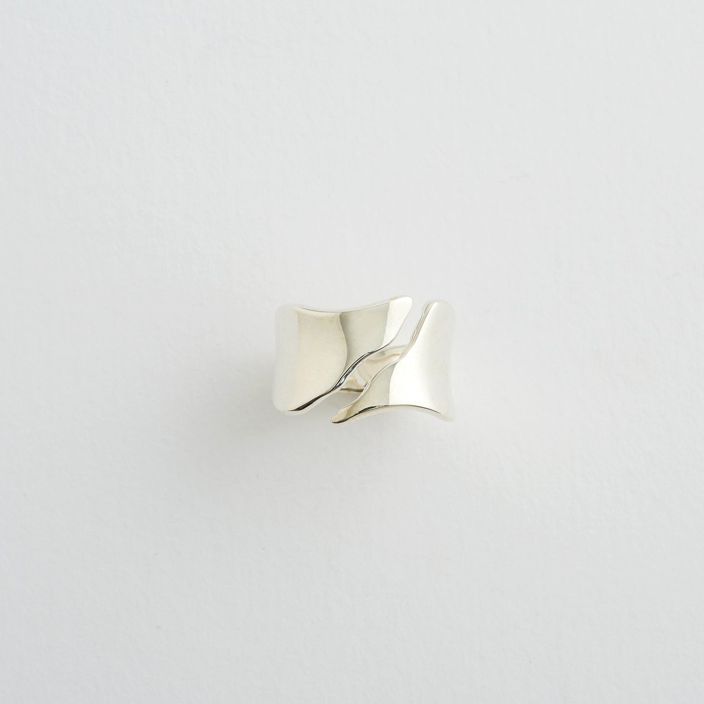 smooth curve ring sv925