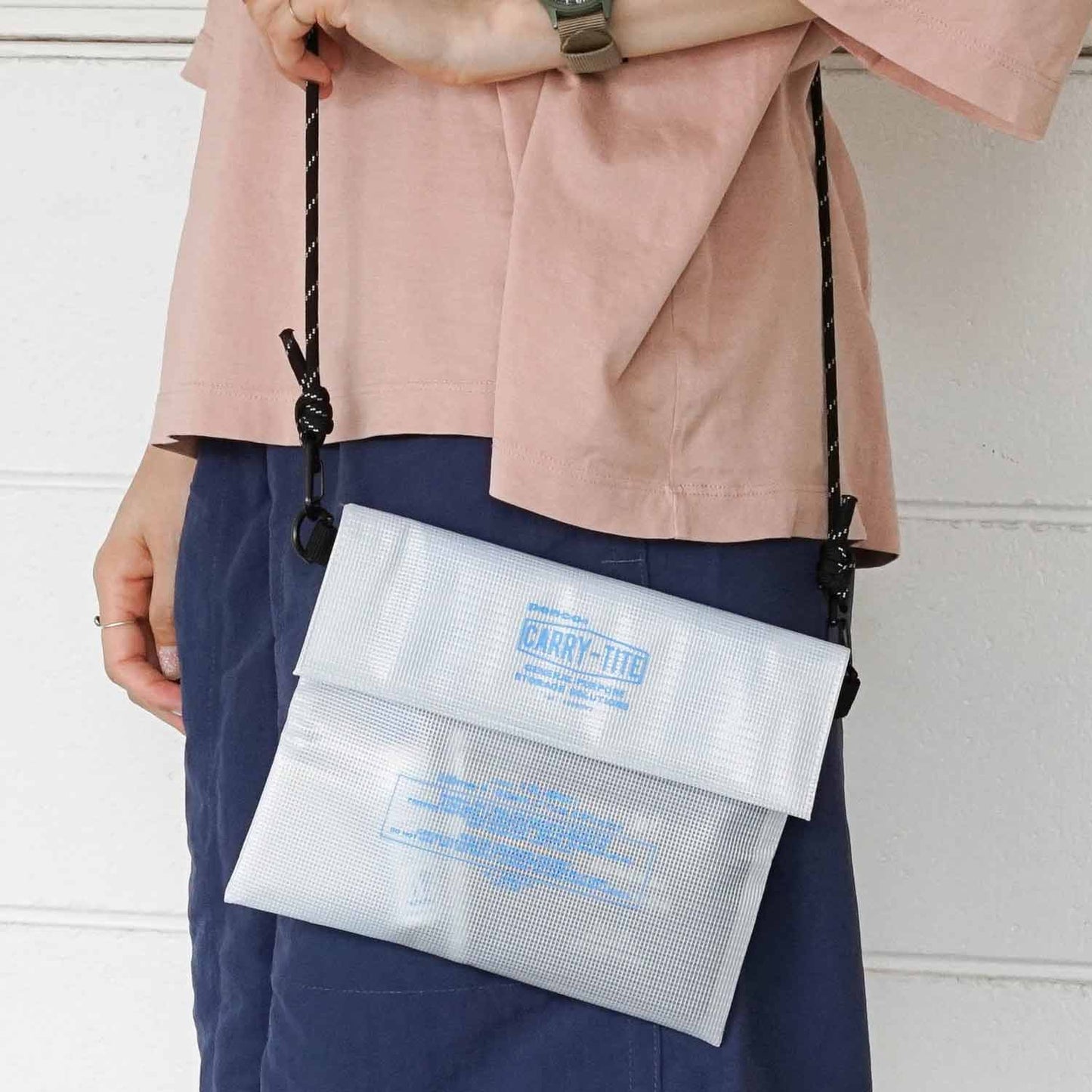 Carry Tite Case Clear/ M