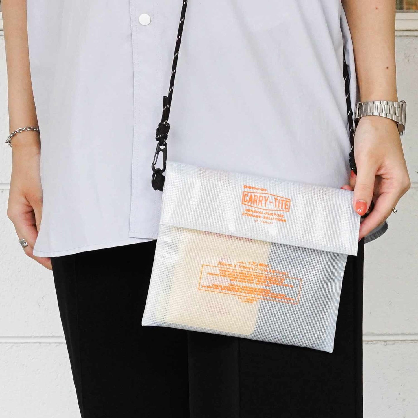 Carry Tite Case Clear/ M