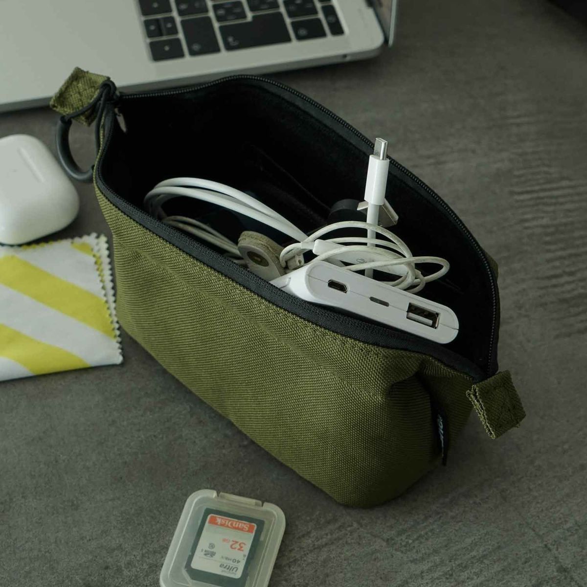 Soft Gadget Pouch/ S