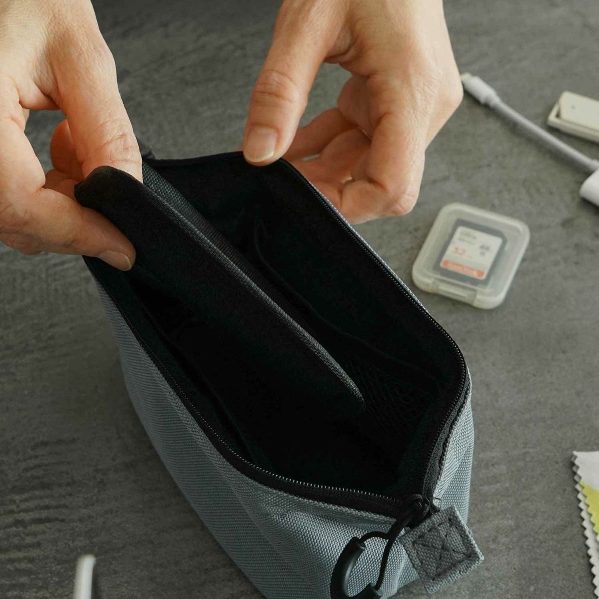Soft Gadget Pouch/ S