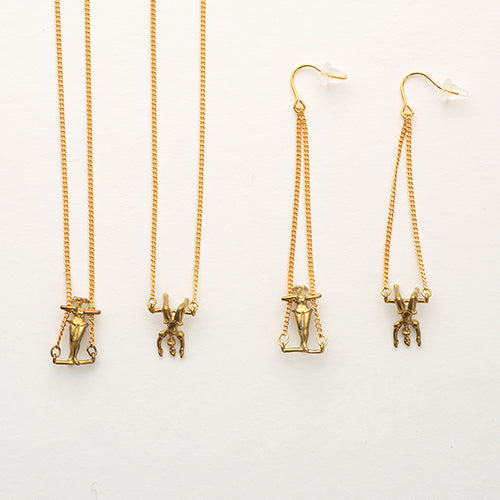 Trapeze Necklase