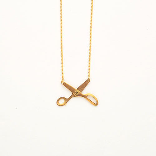 Cut necklace